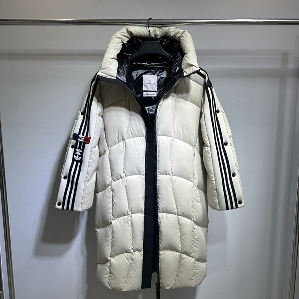 ハイクオリティダウンジャケット角部分ディテール